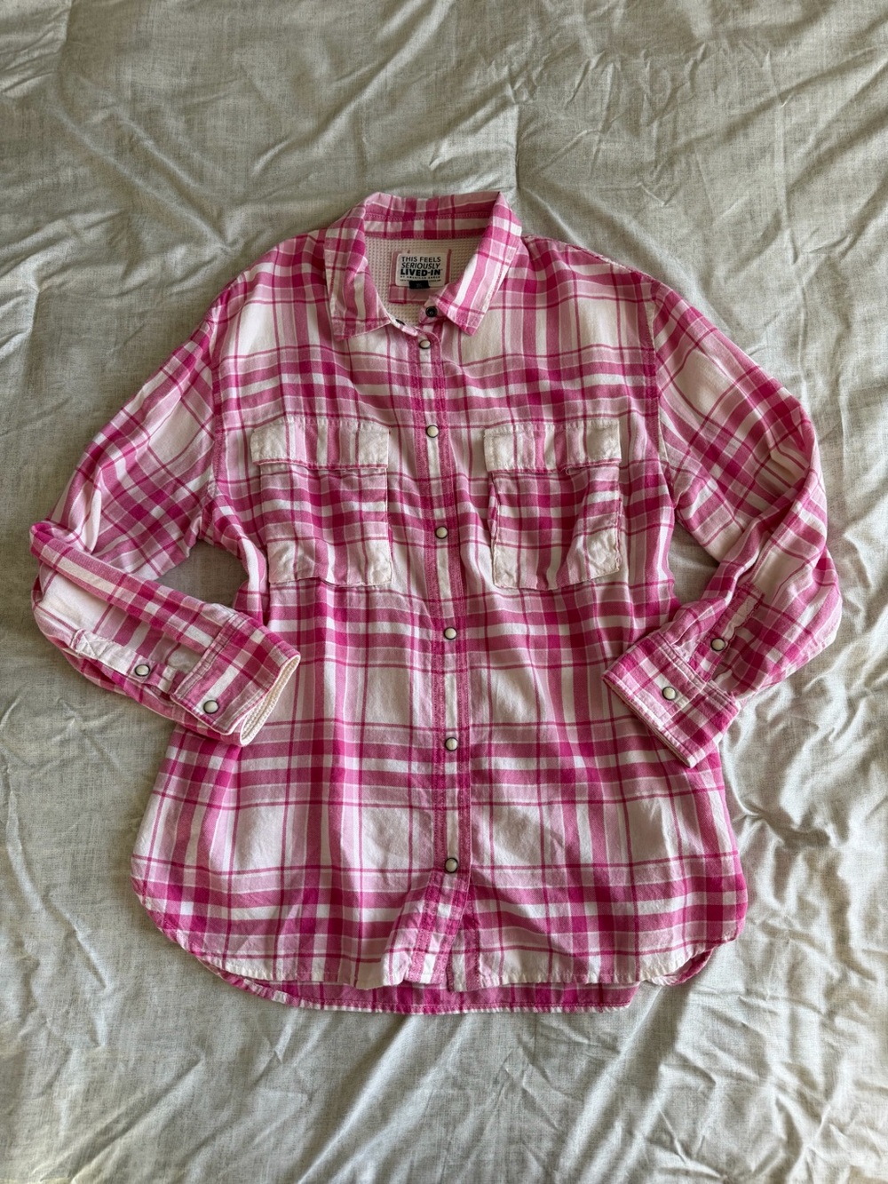 American Eagle Seriously Lived in Pink Plaid Button Up Shirt (M)
